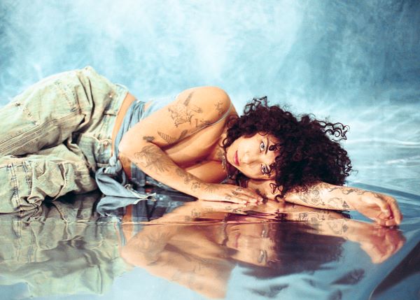 Indigo De Souza_by Hannah Sommer