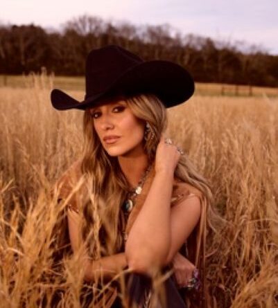Lainey Wilson by Cece Dawson