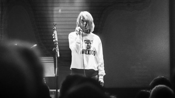 Kim-Gordon-Belasco-Vice-Cooler