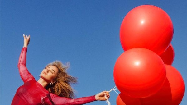 Ella Eyre2