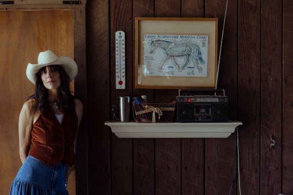 Nicki Bluhm by Lauren Massie