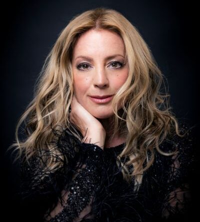 Sarah_McLachlan_by Kharen Hill