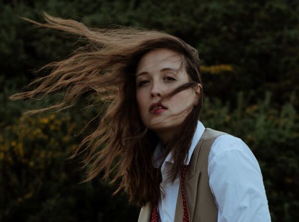 Alice Merton2