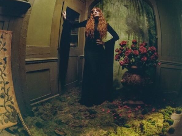 Florence by Autumn de Wilde2