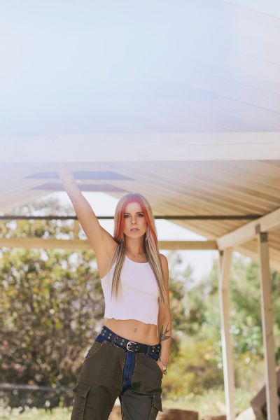 Taylor Acorn by Jonathan Weiner new2