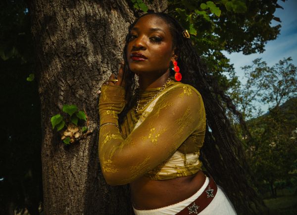 Sade Awele by Manuel Sorgo