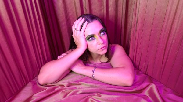 Annabelle Chairlegs by Colin Shields2