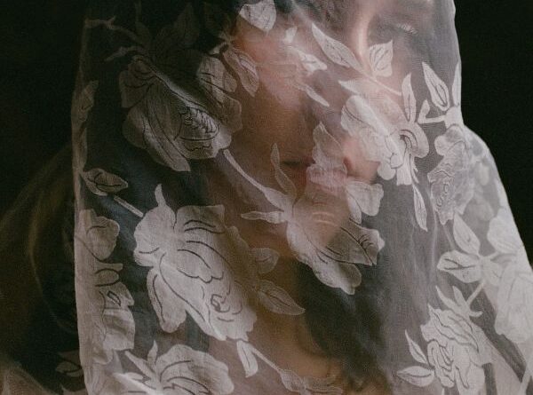 Bella_Litsa_by_Logan_White