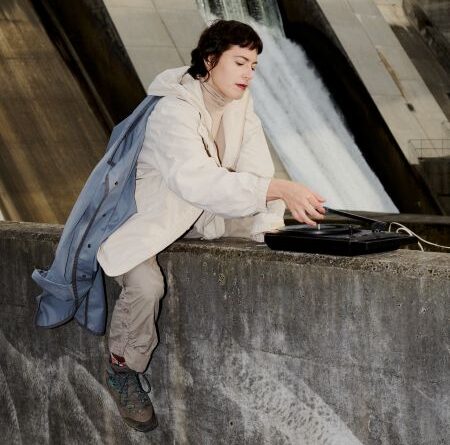 Odd-Beholder by ronja burkard