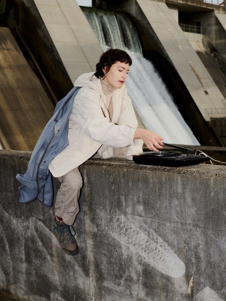 Odd-Beholder by ronja burkard