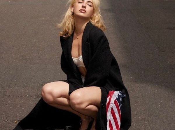 Sofia and the Antoinettes