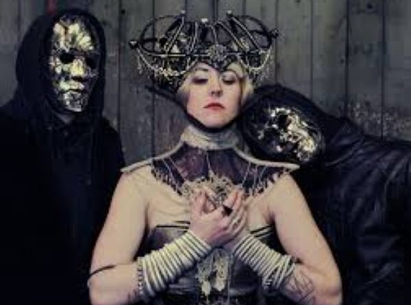 Lunar and the Deception2