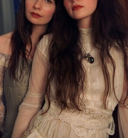 Sarah Julia by EricaSnyder