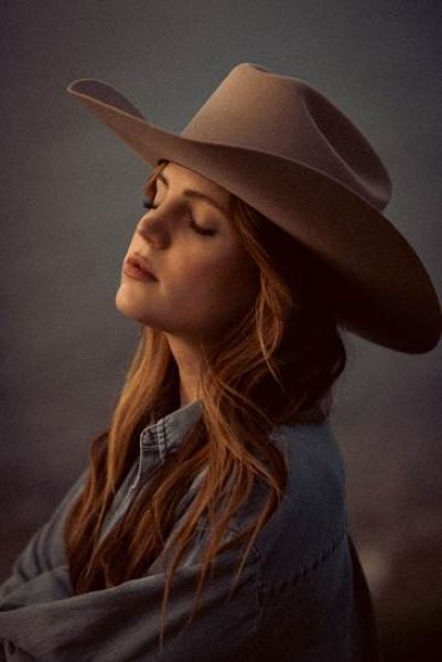 Sydney Quiseng by Connor Truax