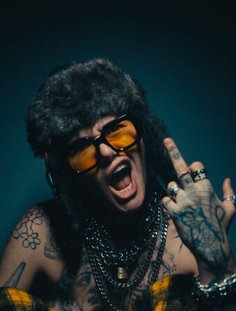 Chloe Star by Kai Dickson