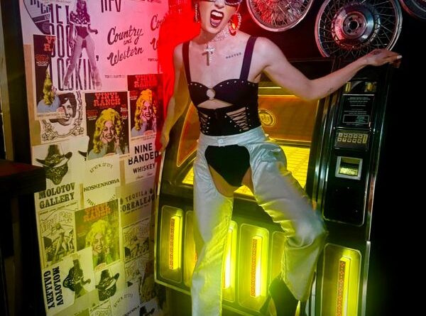 Eve Maret by Gracie Bone2