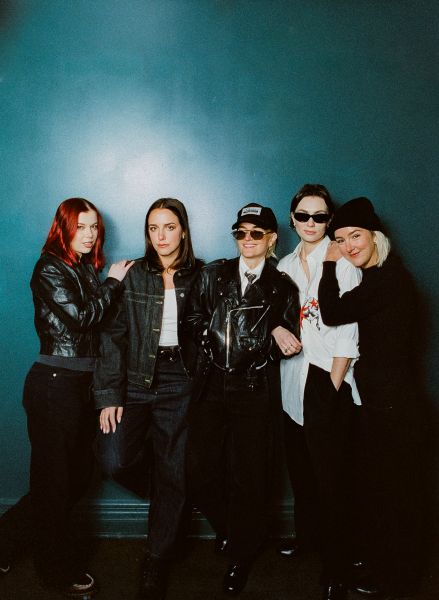 G Flip & The Beaches by Meg Moon