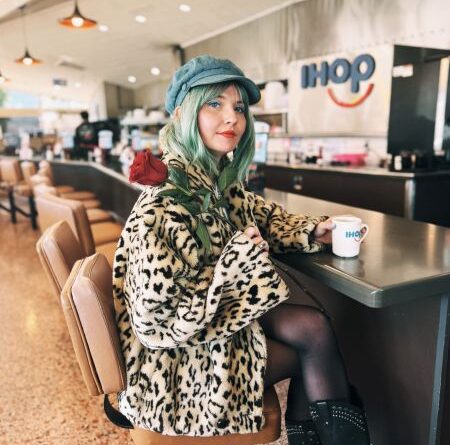 Scout-Gillett-by-Candice-Lawler2