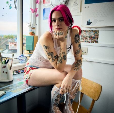 girli by Connie Swift