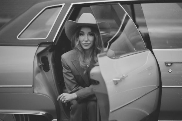 Ashley Monroe by Becky Fluke