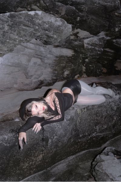 Larissa Lambert by Tonia Blake2