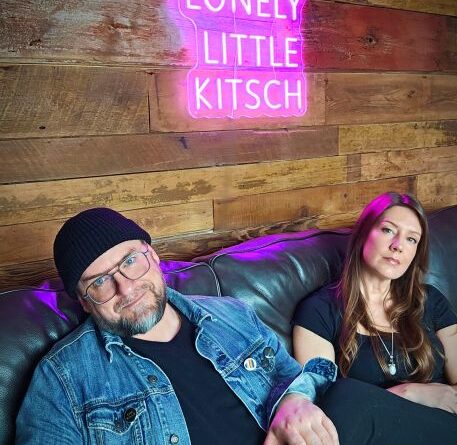 Lonely Little Kitsch2
