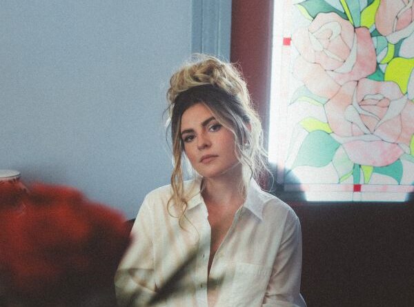 Tenille Arts by Joey Brodnax2