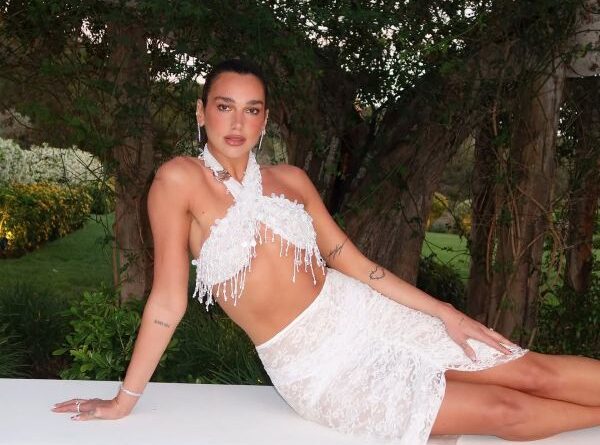 Dua Lipa3