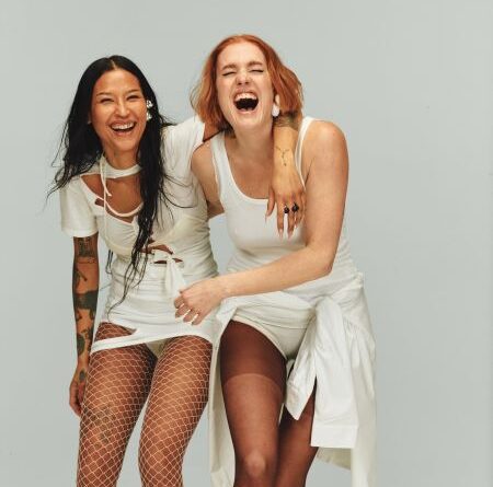 Icona Pop4