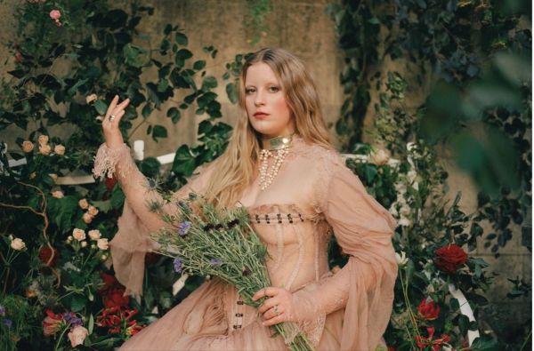 Paris Paloma by Phoebe Fox2