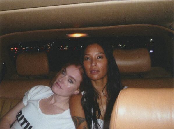 Icona Pop2